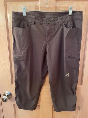 Eddie Bauer Dark Gray Women's Cargo Capris